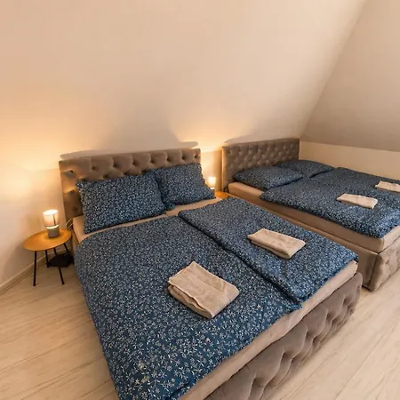아파트 Grand Maisonette 120m Castle View *